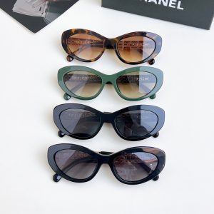 Chanel* Eyewear SIZE: 54-19-141
