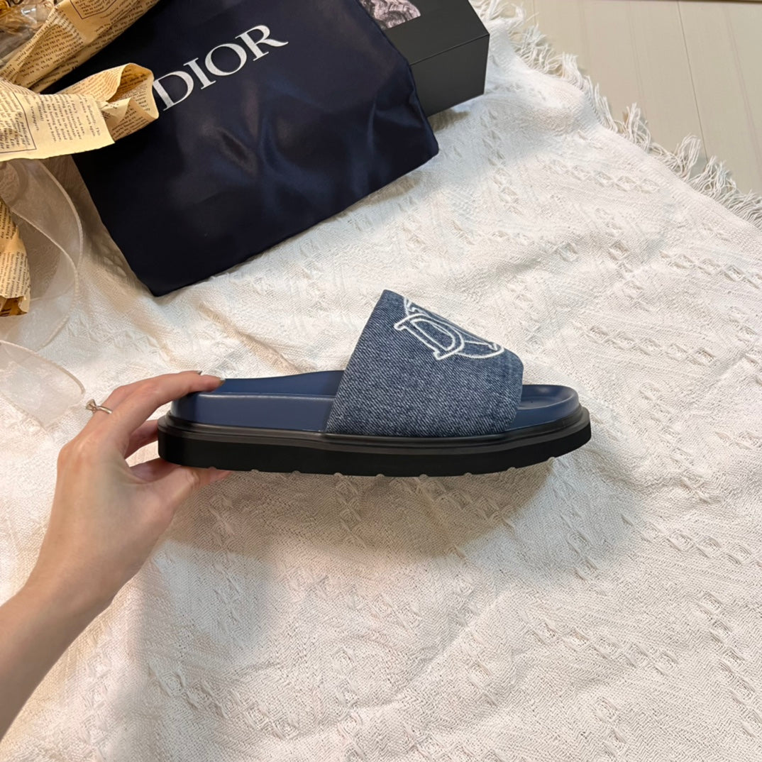 Aqua Sandals - Image 4