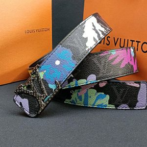 3 Colors  four-leaf clover graffiti carved belt