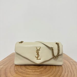 Yves Saint Laurent (YSL)Louis Vuitton (LV)  SAINT LAURENT Calypso chain bag size 26x14x7 cm