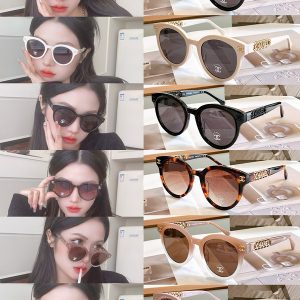 Chanel* Eyewear SIZE: 53-22-145