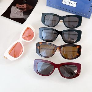 Gucci* Eyewear SIZE: 55-17-120