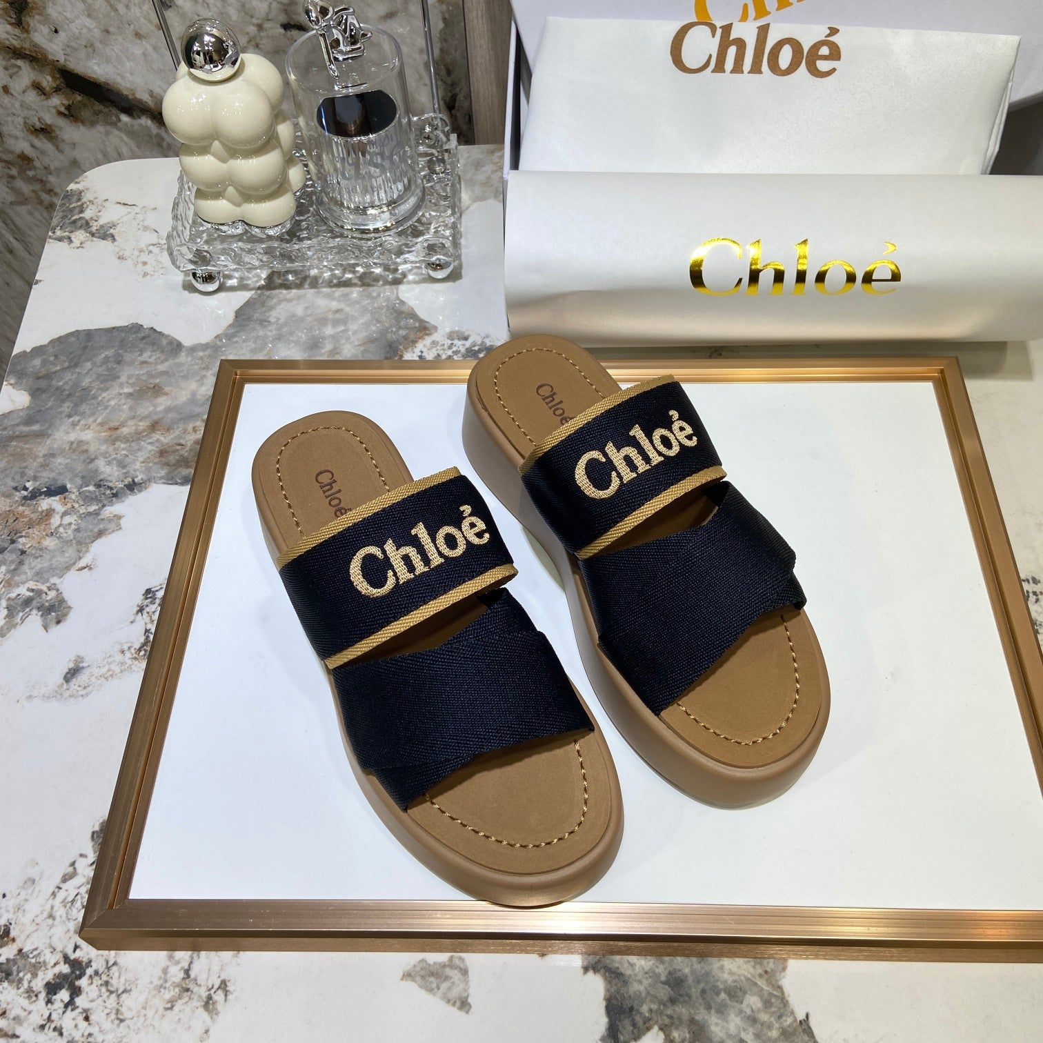 Embroidery Woven Belt Thick Bottom Sandals - Image 2