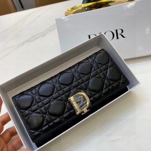 Dior new arrival women wallet size : 19 *10 cm