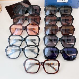Gucci* Eyewear SIZE: 56-19-145