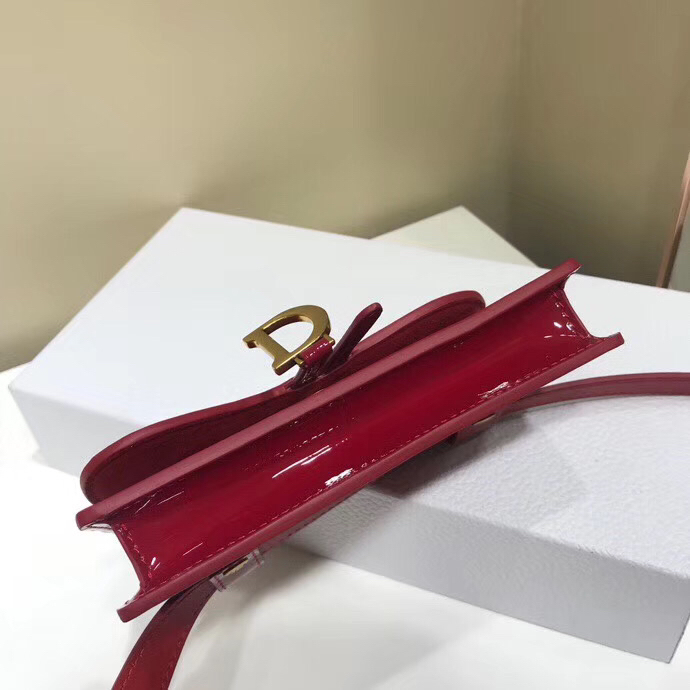 Dior Saddle Belt Bag In Red Patent Leather - Image 2