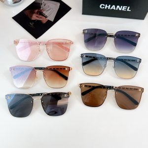 Chanel* Eyewear SIZE: 64-17-145