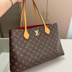 Louis new arrival tote bag size: 43.13.27 cm