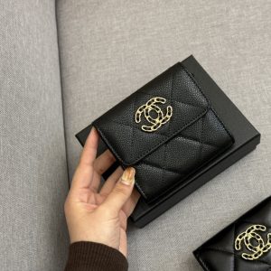 Chanel new arrival wallet size : 11.5*10cm