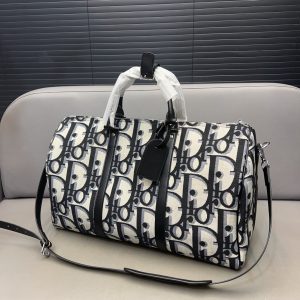 Dior new arrival traval bag size : 28 x 50 cm