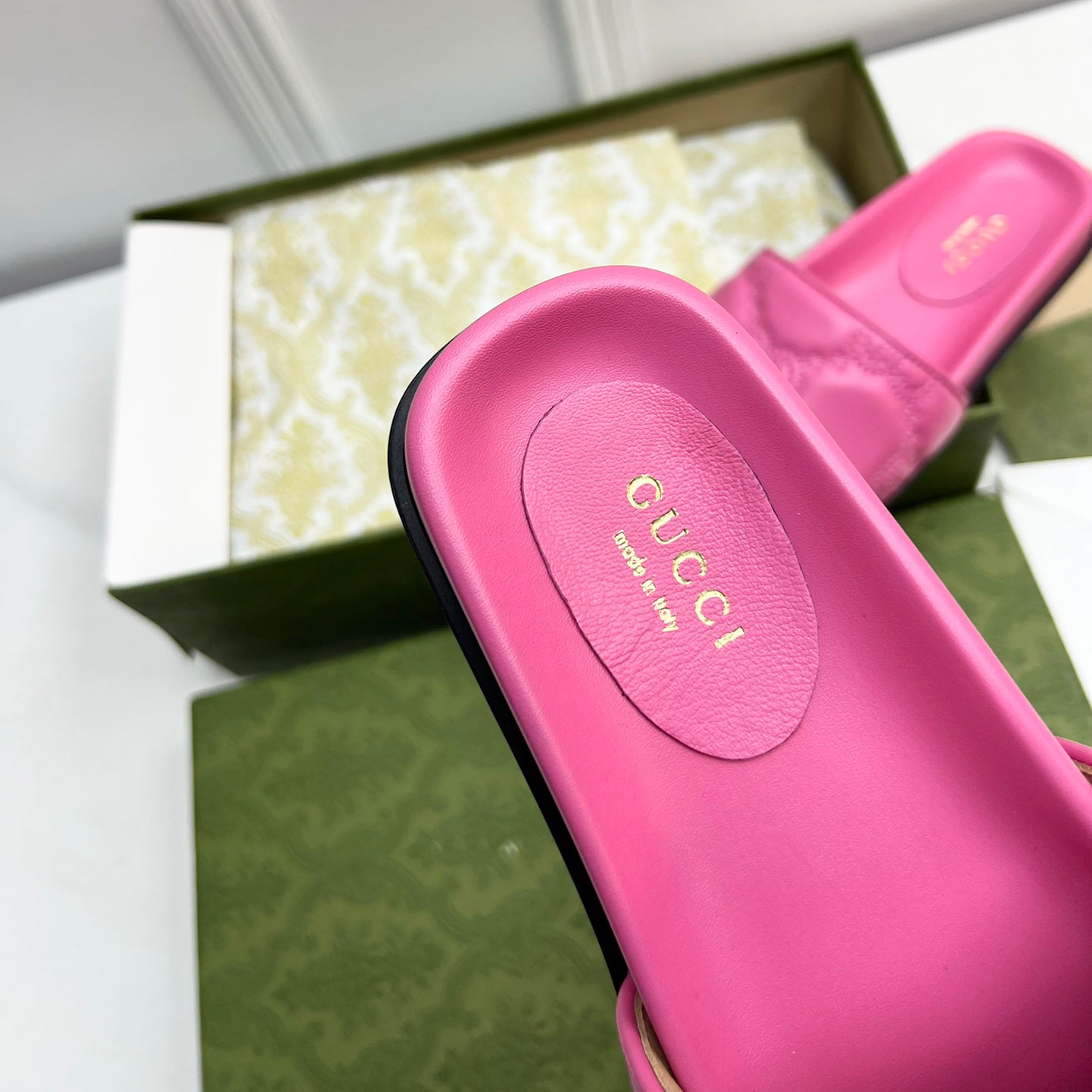 Trendy Embossed Flat Slippers - Image 11