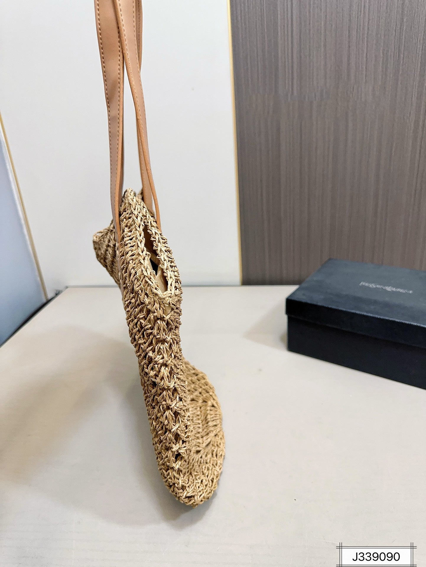 Yves Saint Laurent (YSL)Louis Vuitton (LV) SAINT LAURENT Vacation Casual Raffia Woven Tote Bag 35x32cm - Image 5