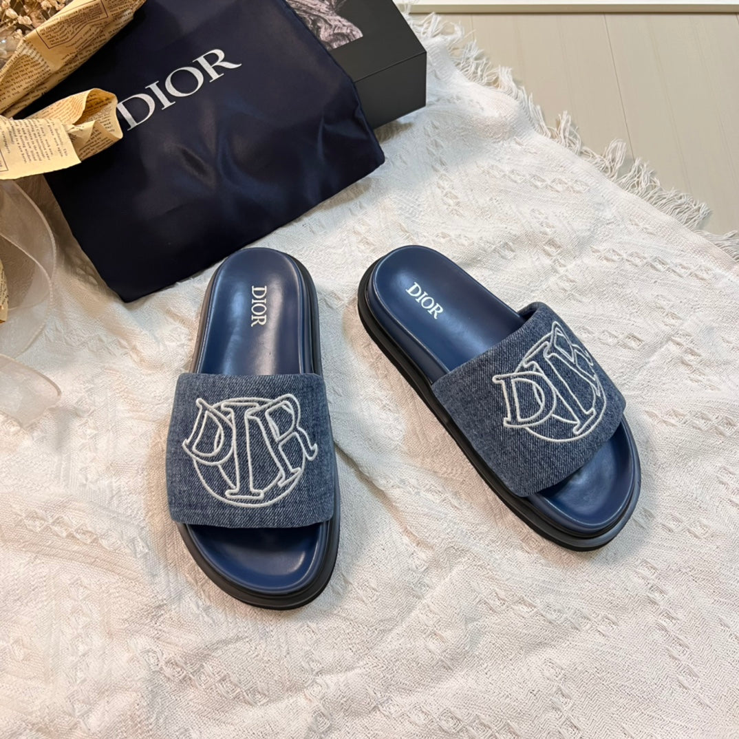 Aqua Sandals - Image 3