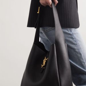 SAINT LAURENT Le 5 à 7 Supple large leather shoulder bag