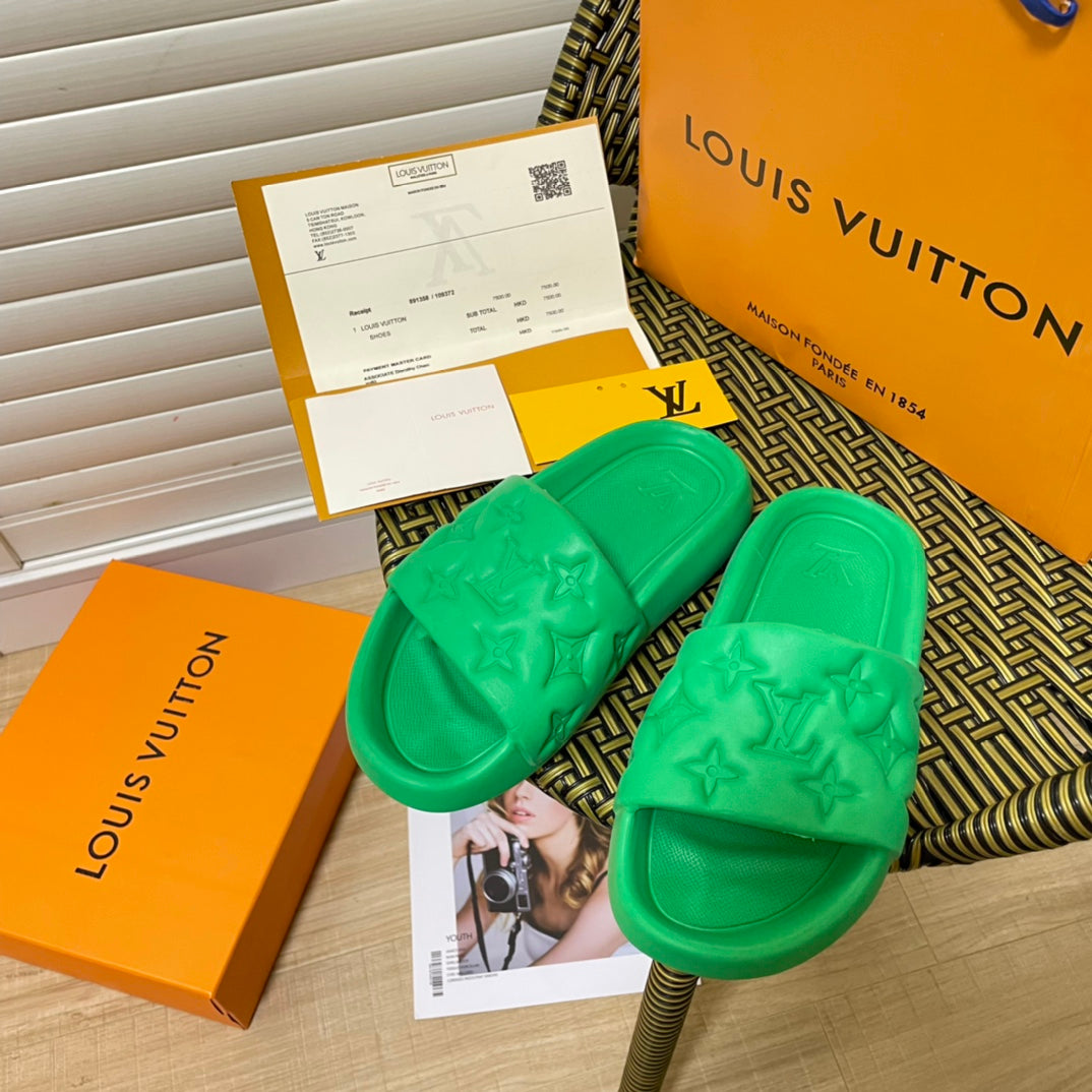 Fashion Embossed Couple Slippers - Image 8