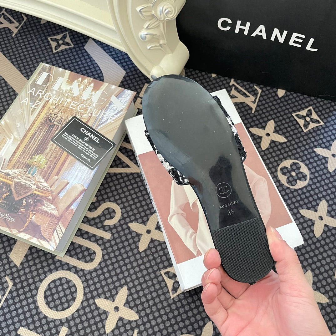 Classic Summer Flat Slippers - Image 6