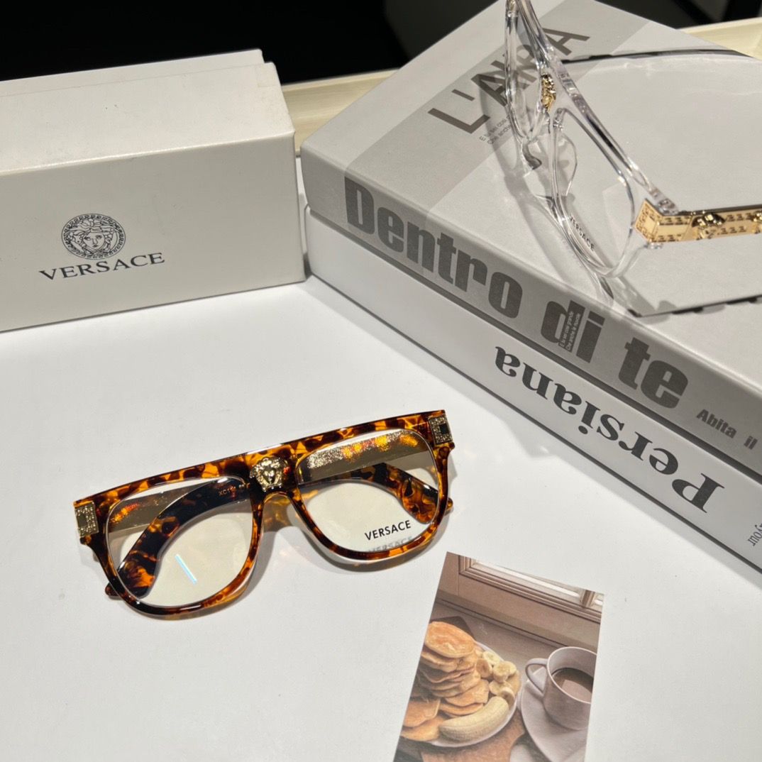 Unisex Medusa Square Glasses - Image 7