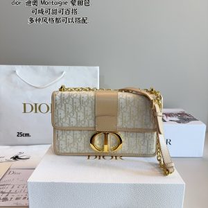 D new arrival Montaigne bag size: 25/21cm