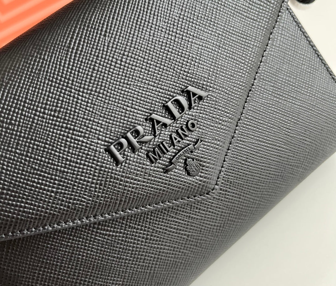 Prada Monochrome Saffiano 21 Leather Bag in Black 21x14x6.5cm - Image 3