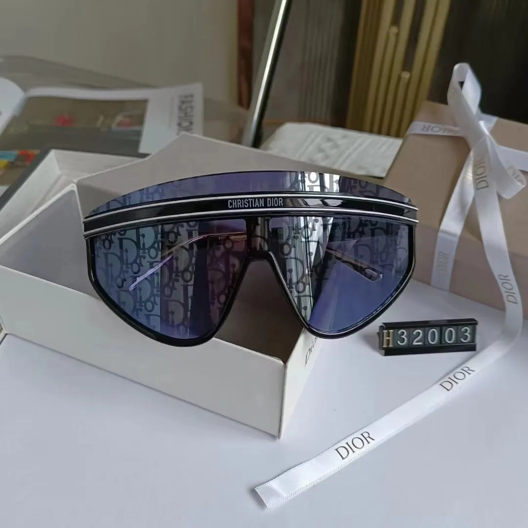 Oversized Watermark Sunglasses 832003 - Image 2