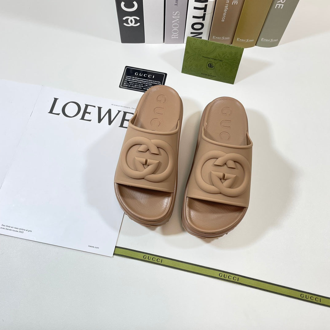 Women's Platform Slippers - Image 5