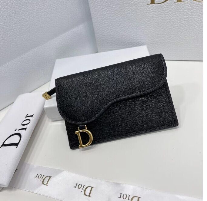 D Saddle Flap Card Holder - Image 5