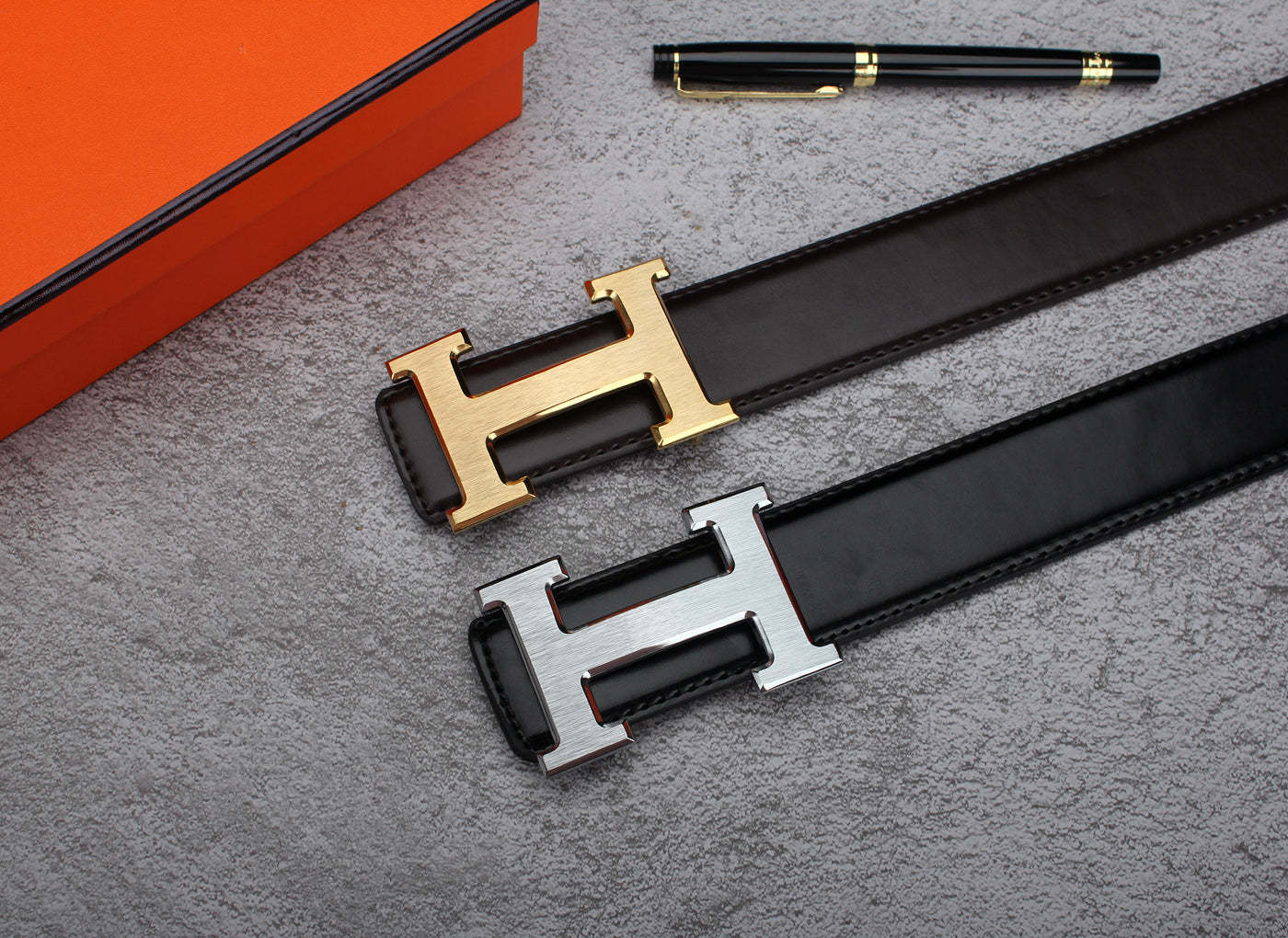 2 Colors Classic Alphabet Buckle Leather Belt - Image 4