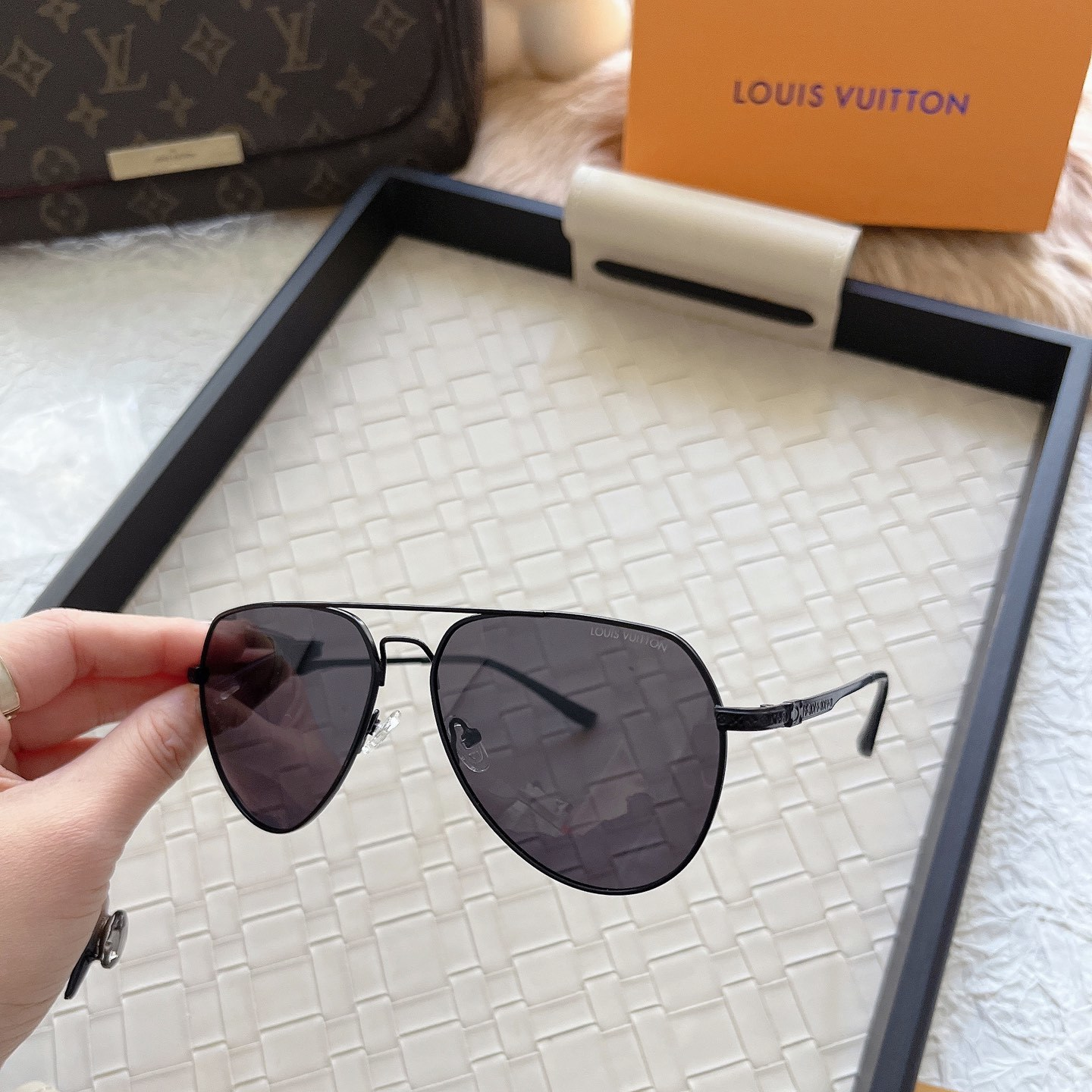 Fashion hot 3 color sunglasses 6031 - Image 9