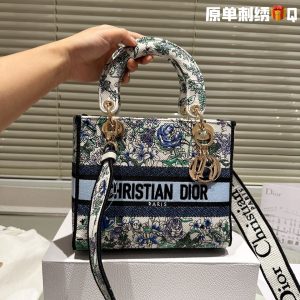 CD travel star women bag