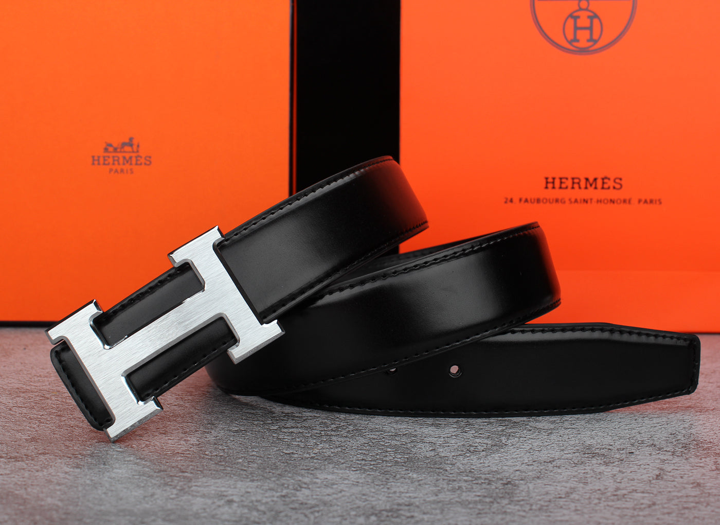 2 Colors Classic Alphabet Buckle Leather Belt - Image 6
