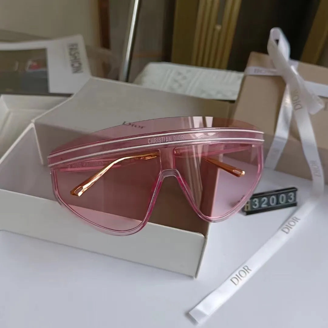 Oversized Watermark Sunglasses 832003 - Image 7