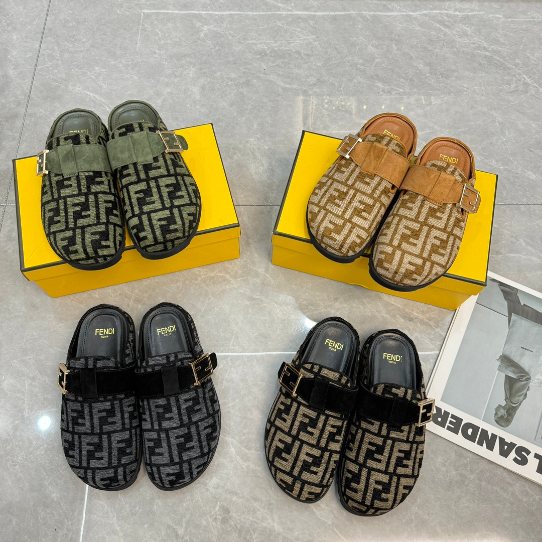 Autumn and Winter Retro Embossed Flat Slippers - Image 2