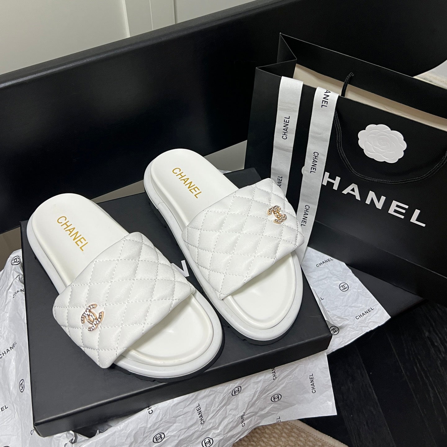 Diamond Logo Slippers - Image 6