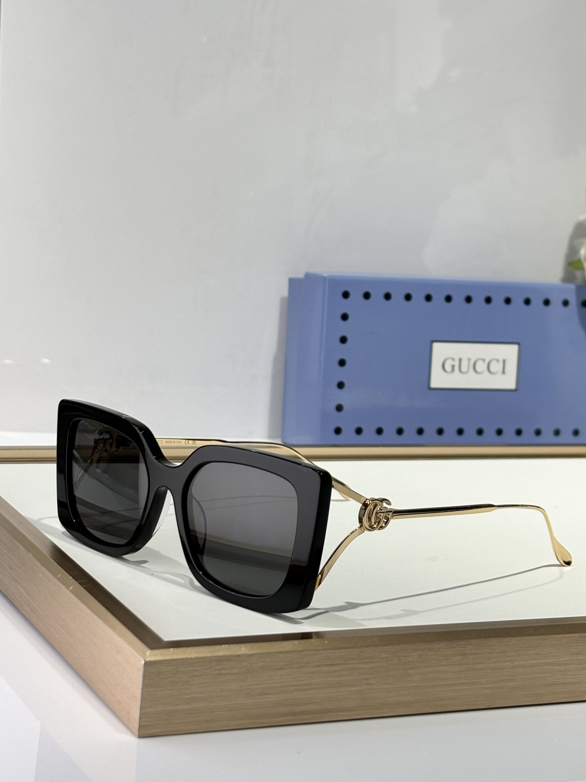 GG Luxury Umbrella - Gucci Style Designer Umbrella - Image 3