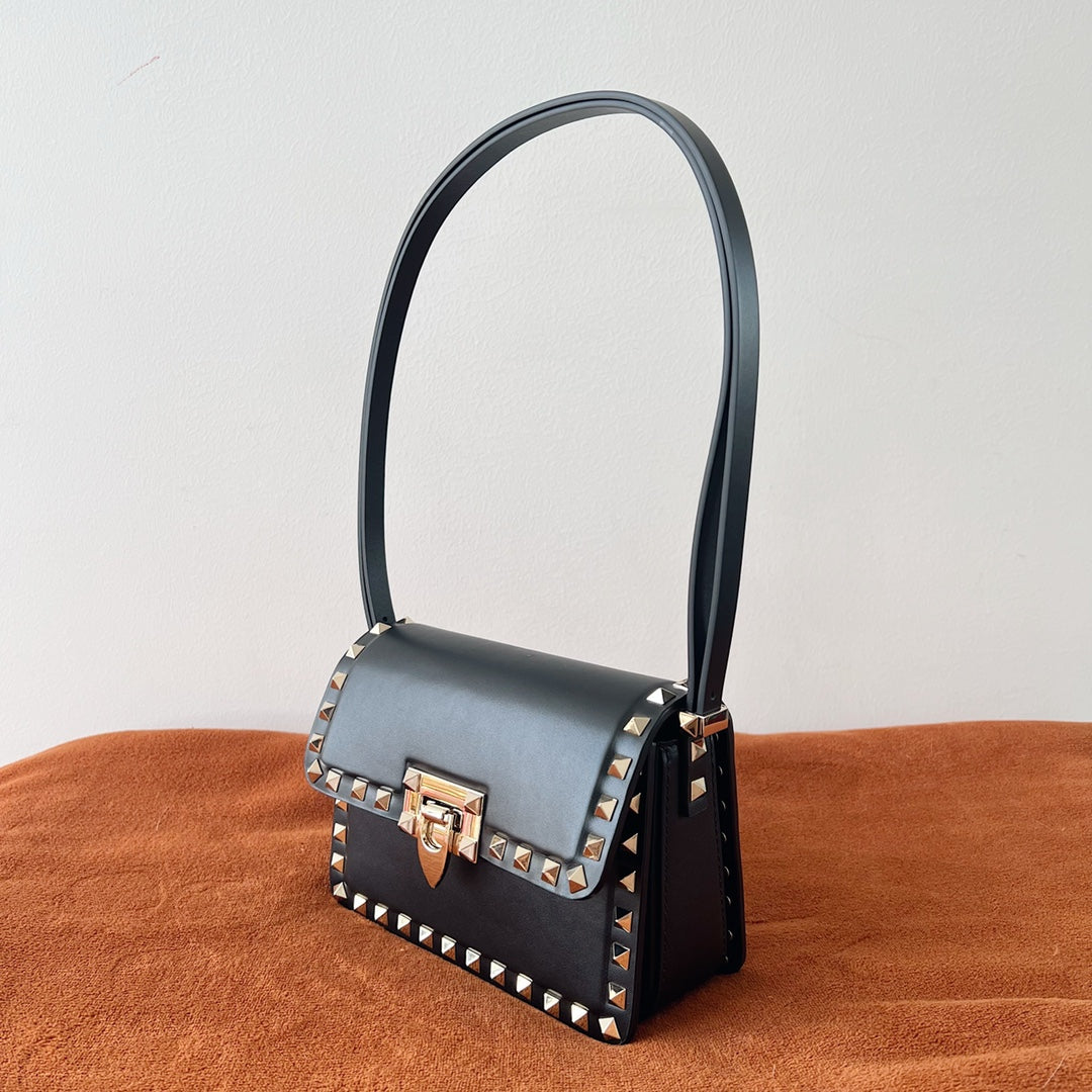 Valentino Garavani Rockstud Shoulder Black Bag - 18.5x12x8cm - Image 3