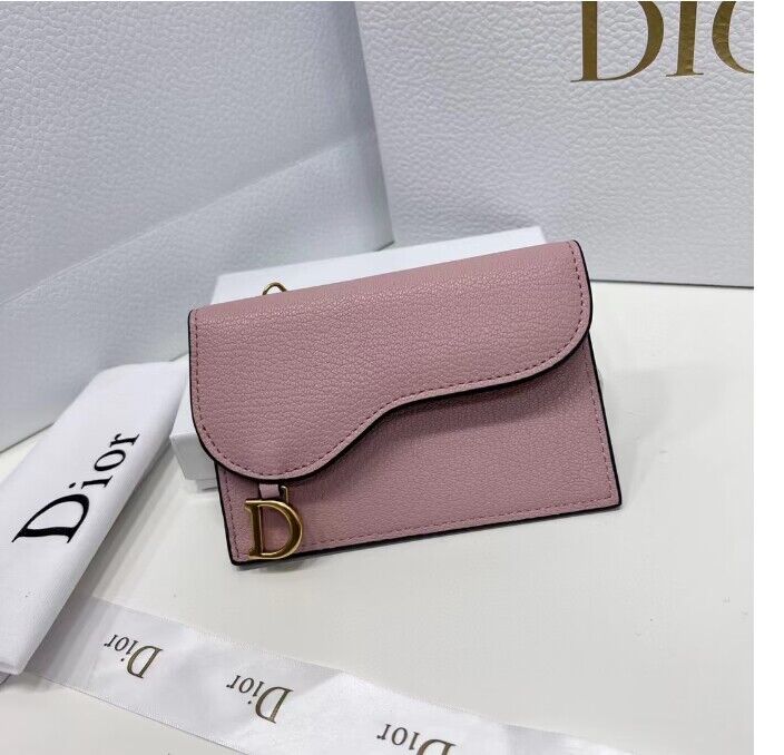 D Saddle Flap Card Holder - Image 4