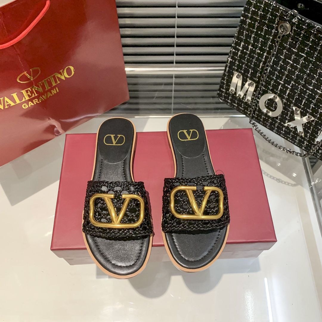 Cutout Flat Slippers - Image 2