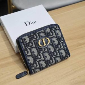 D wallet card holder