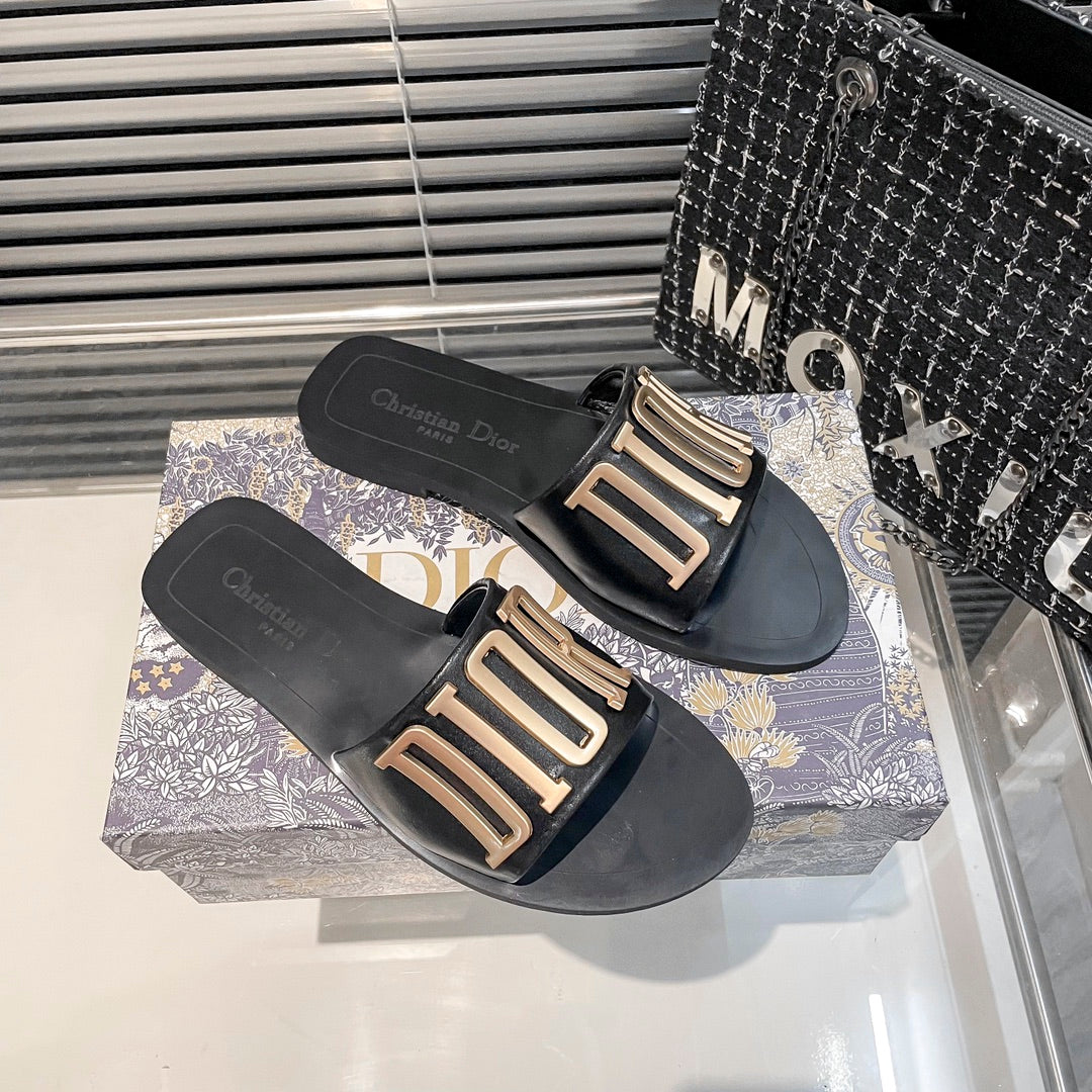 Metal Letters Solid Color Flat Slippers - Image 4