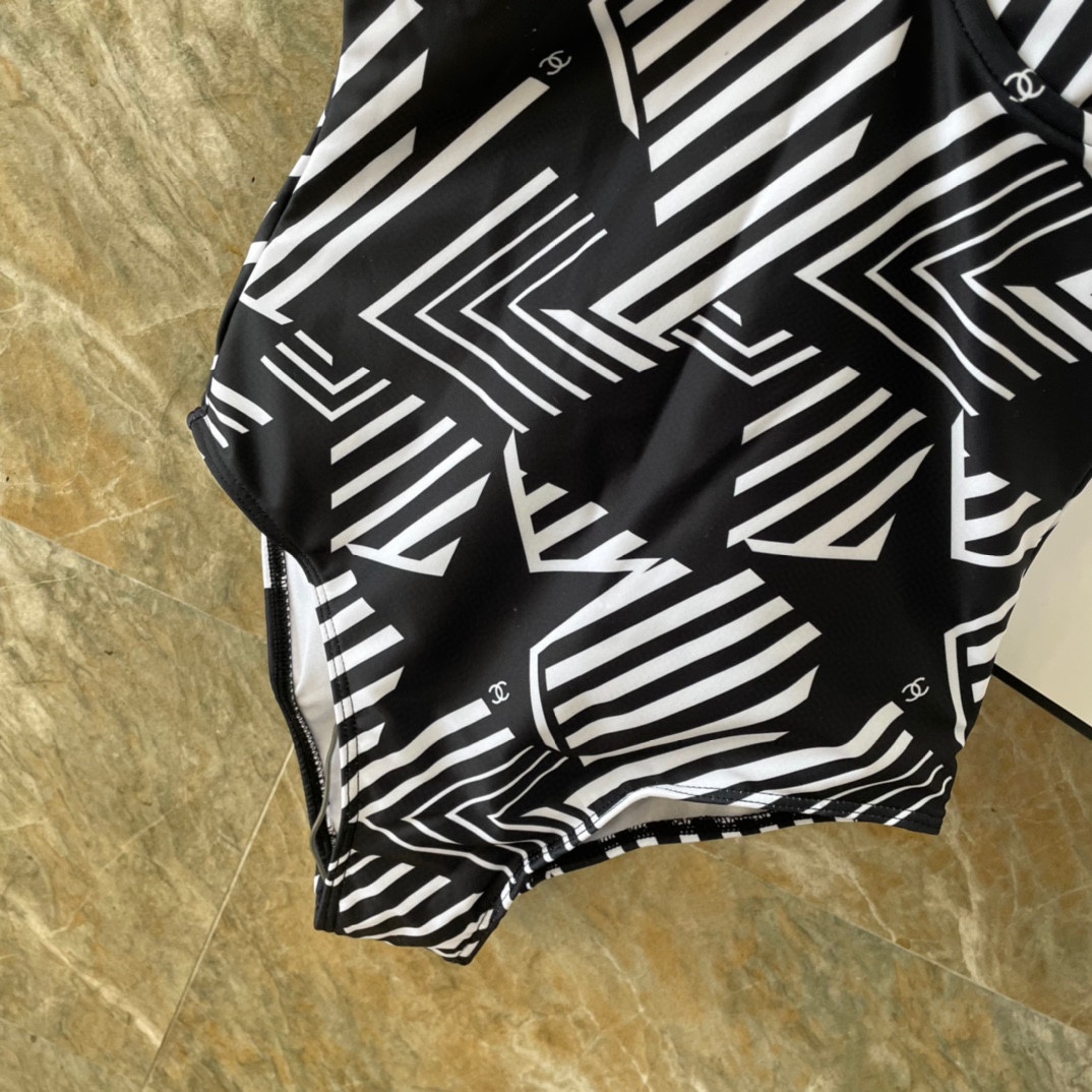 Chanel (CC) luxury designer umbrella 0004 - Image 2