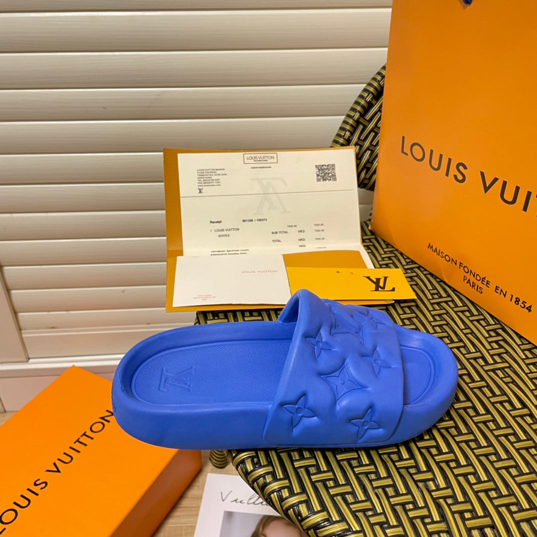 Fashion Embossed Couple Slippers - Image 7