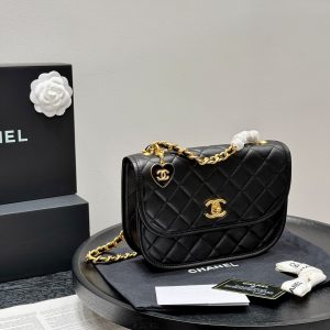 Cc new arrival chain 22K bag size: chain 24*15cm