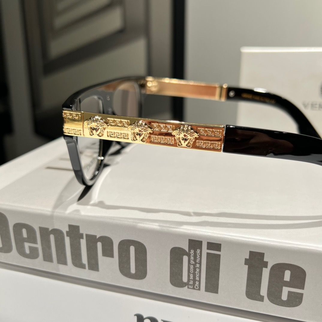 Unisex Medusa Square Glasses - Image 8