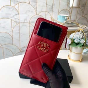 cc 19 Matelasse Phone and Card Case Red Bag For Women 19cm/7.5in