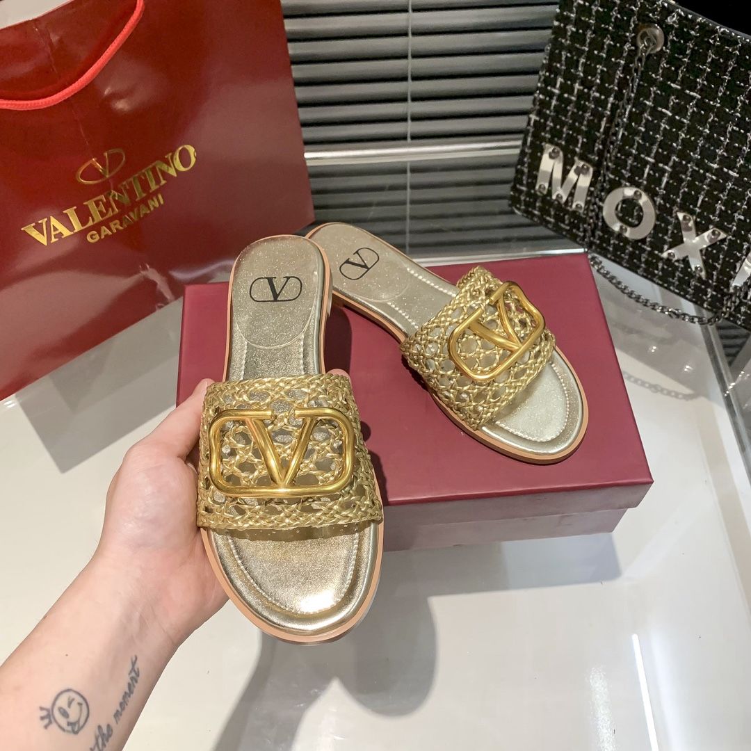 Cutout Flat Slippers - Image 6