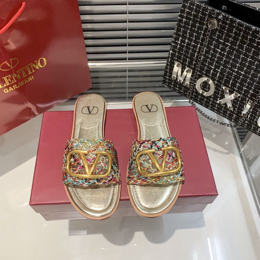 Cutout Flat Slippers - Image 3
