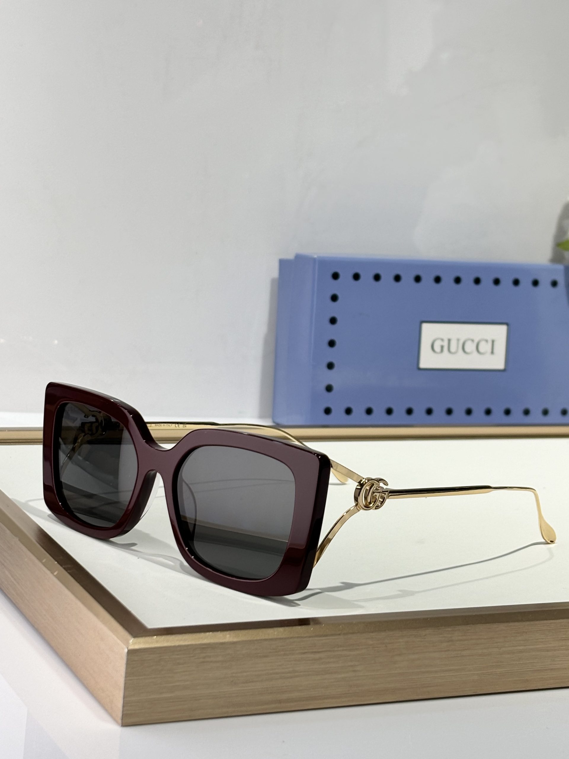 GG Luxury Umbrella - Gucci Style Designer Umbrella - Image 5