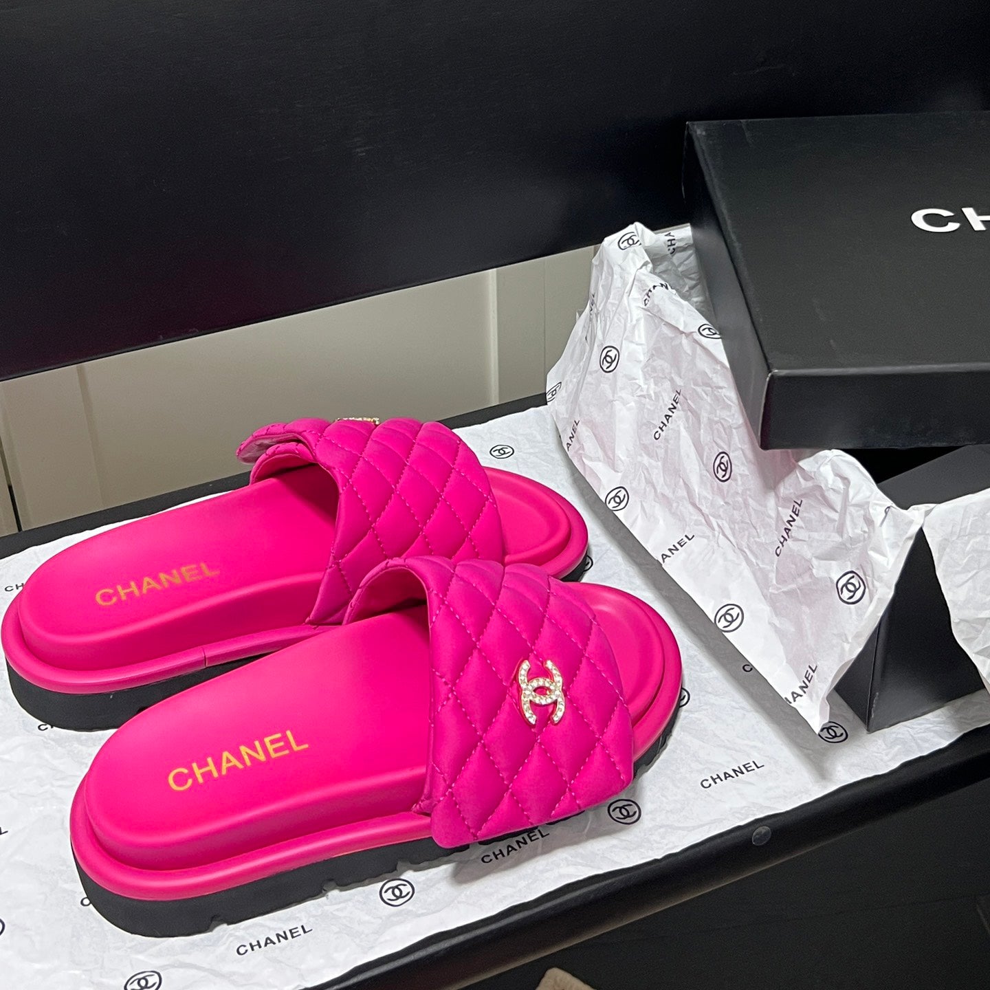 Diamond Logo Slippers - Image 3